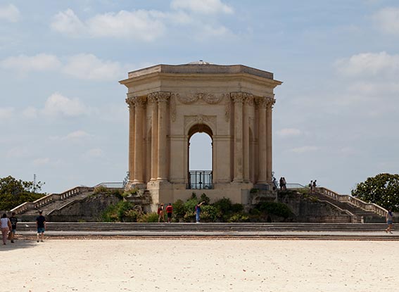 Montpellier, France - 09 juin 2018 : Le château d'eau, monument emblématique de la Promenade du Peyrou.